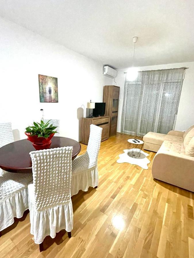 Naki Apartmani Podgorica Bagian luar foto