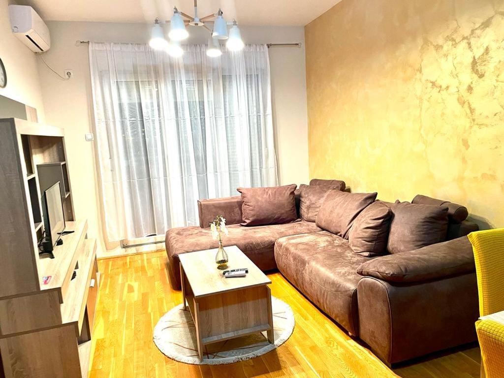 Naki Apartmani Podgorica Ruang foto